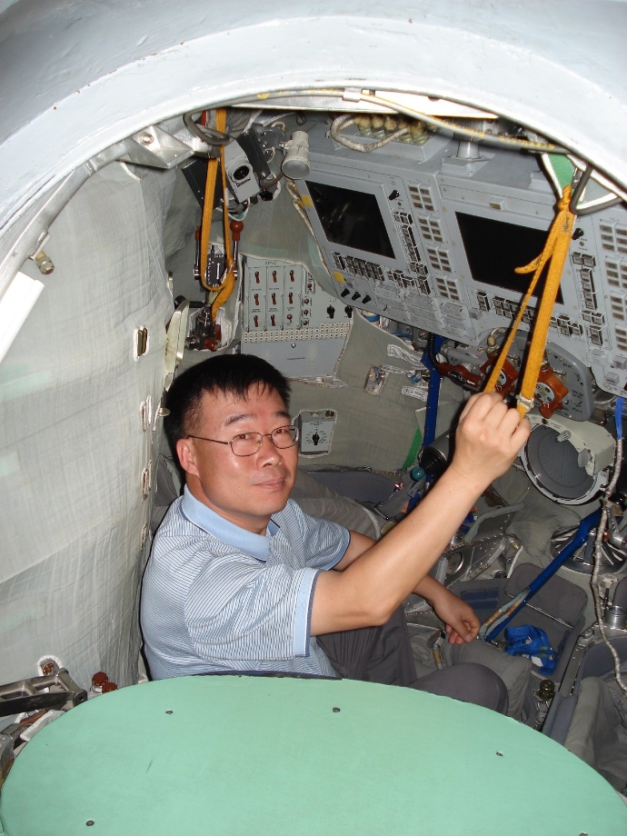 [11월] “내 전공도 우주 갑니다!” - 학업과 커리어로 연결하는 나의 우주진출 경로